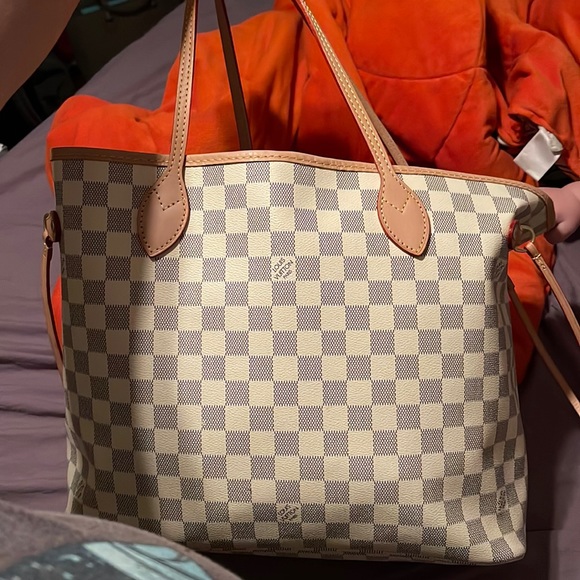 Louis Vuitton, Bags, Neverfull